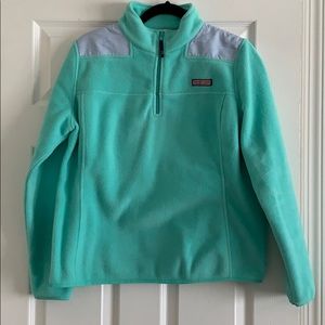 Vineyard vines